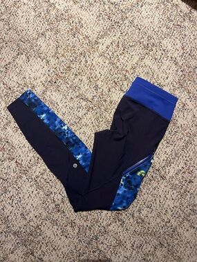 Lululemon Rain-On Train-On Tight